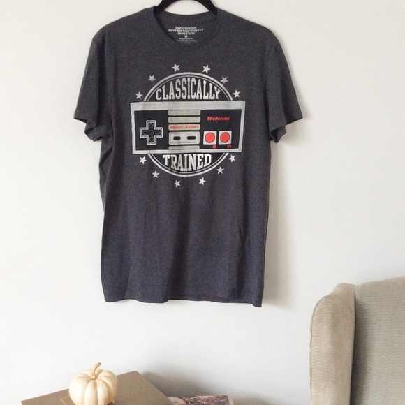NWT "Classically Trained" Nintendo Graphic Tee, Size Medium - Picture 2 of 4